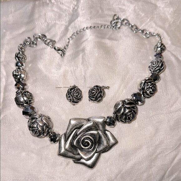 Silver Tone Rose Drop Earrings & Necklace Set - Picture 1 of 3
